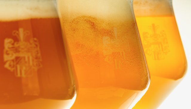 Servire la birra perfettamente? 5 segreti per non sbagliare