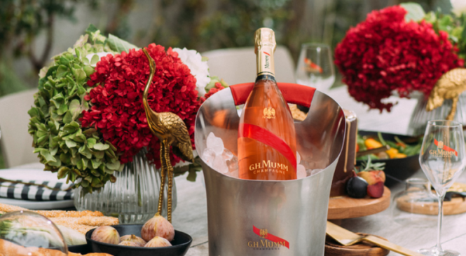 JE VOIS LA VIE EN… CORDON ROSÉ