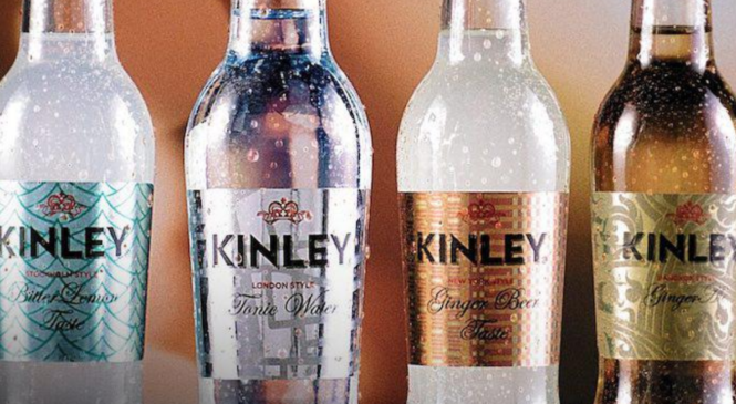 ASSAPORA IL MONDO IN OGNI COCKTAIL CON KINLEY
