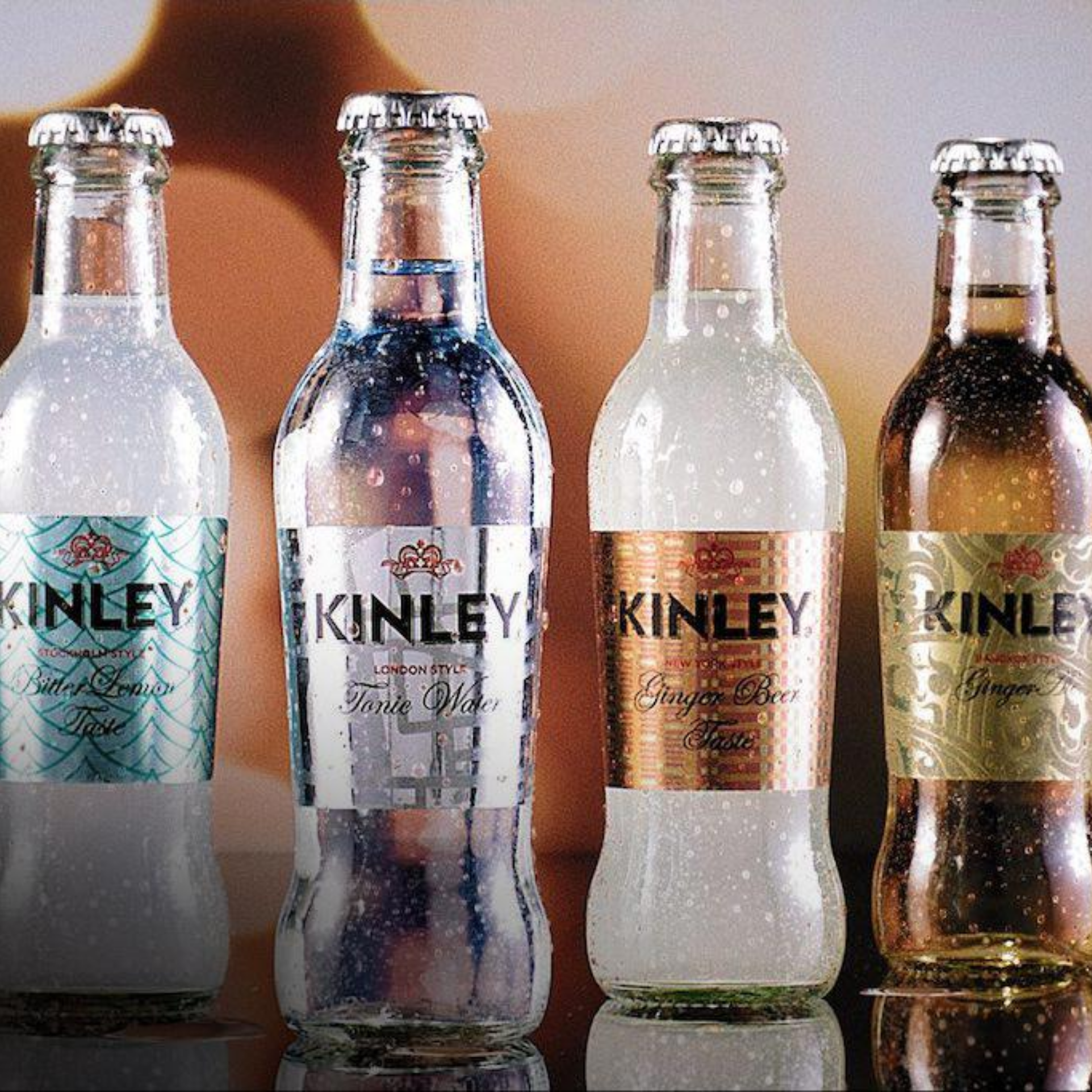 ASSAPORA IL MONDO IN OGNI COCKTAIL CON KINLEY