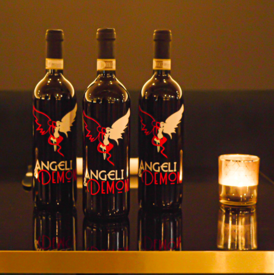 ANGELI & DEMONI: DALLE NOTE MUSICALI ALLE NOTE DEL BARBERA